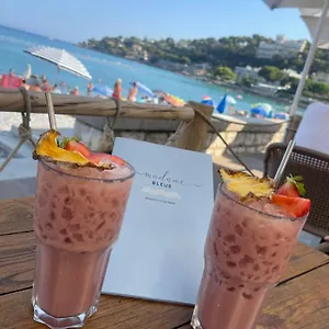 https://location-saisonniere-menton-50-m-des-plages.fr-provencehotel.com